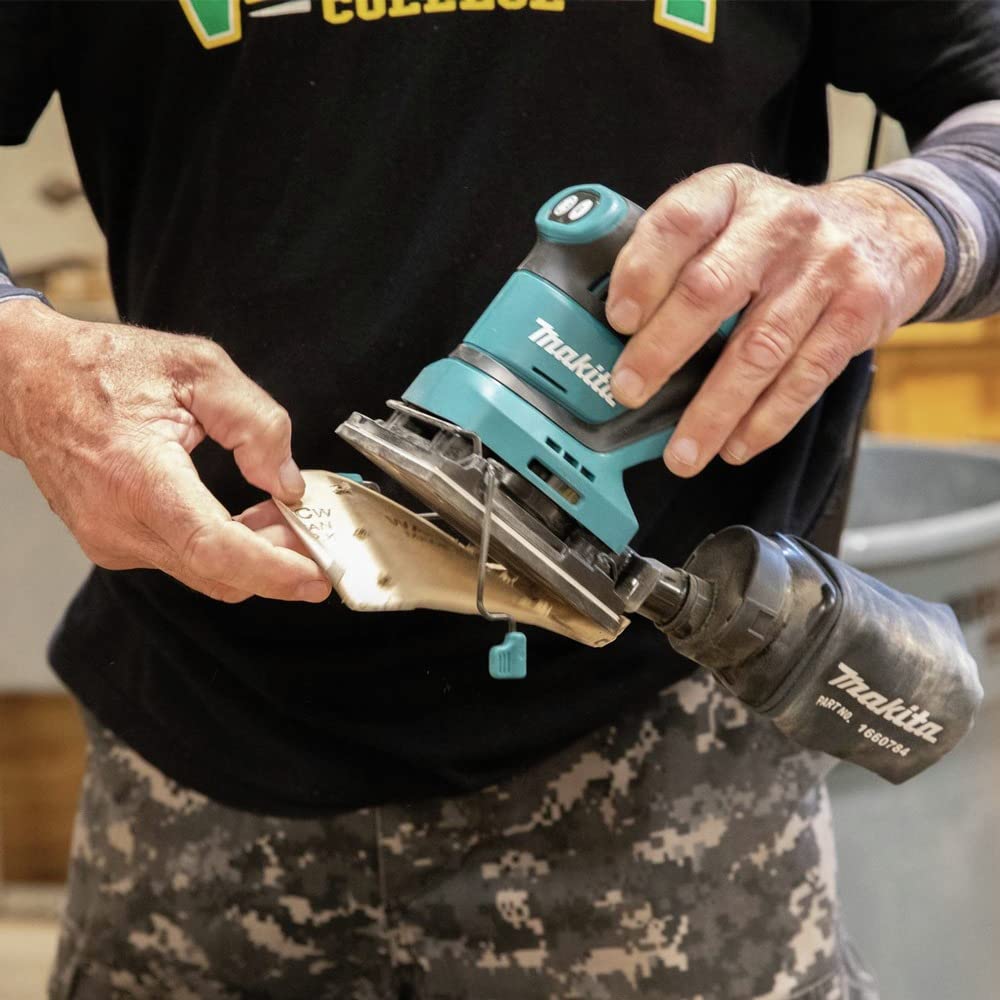 18V Cordless 1/4 Sheet Finishing Sander P821