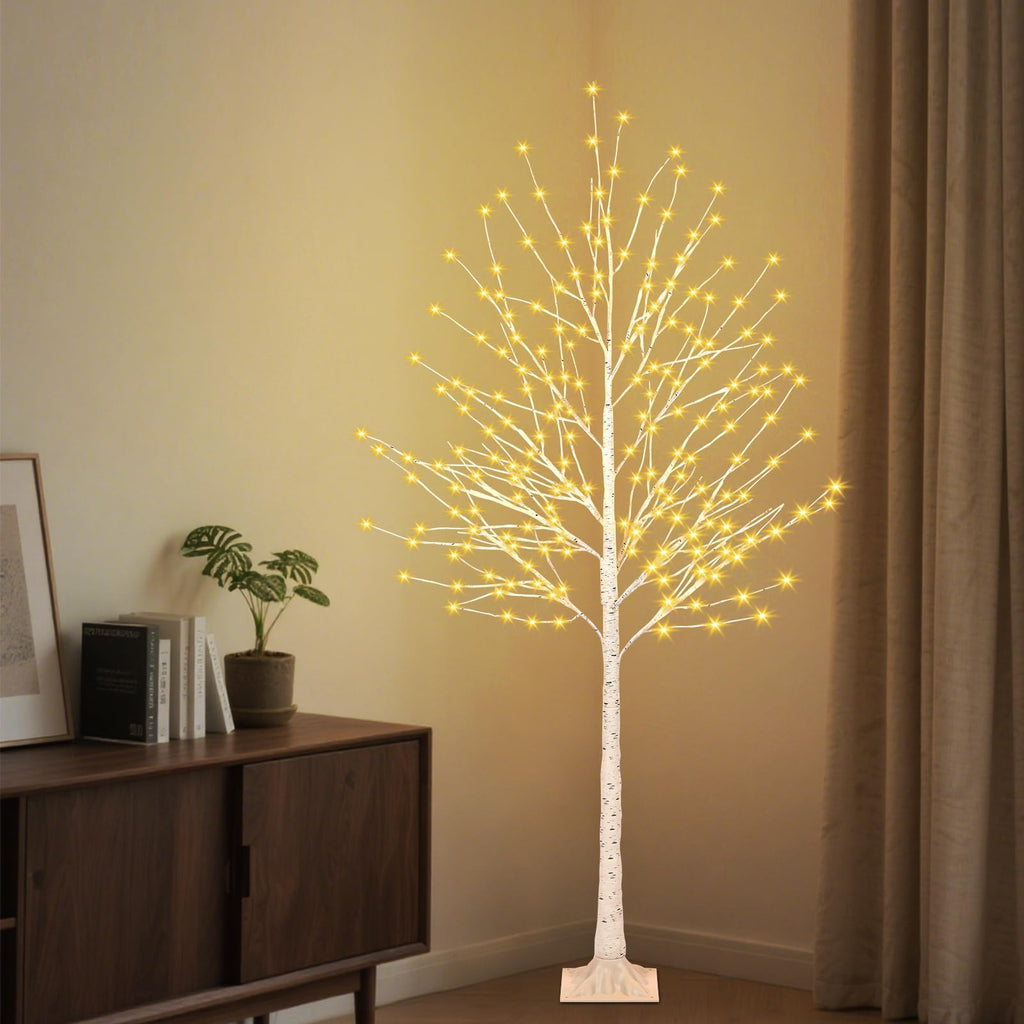 6FT Lighted Tree with 144 LED I2457