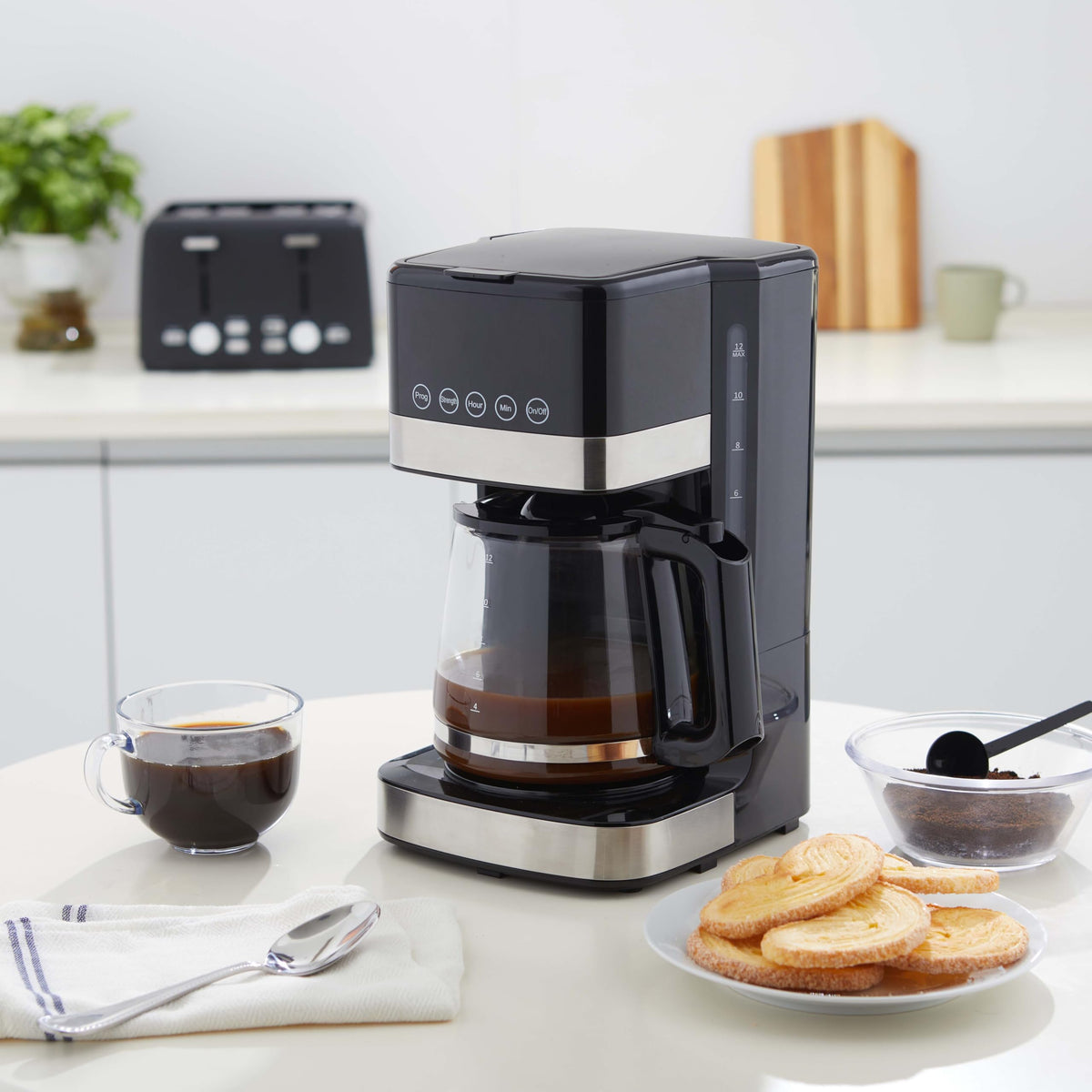 12 Cup Programmable Drip Coffee Maker with Glass Pot C984153