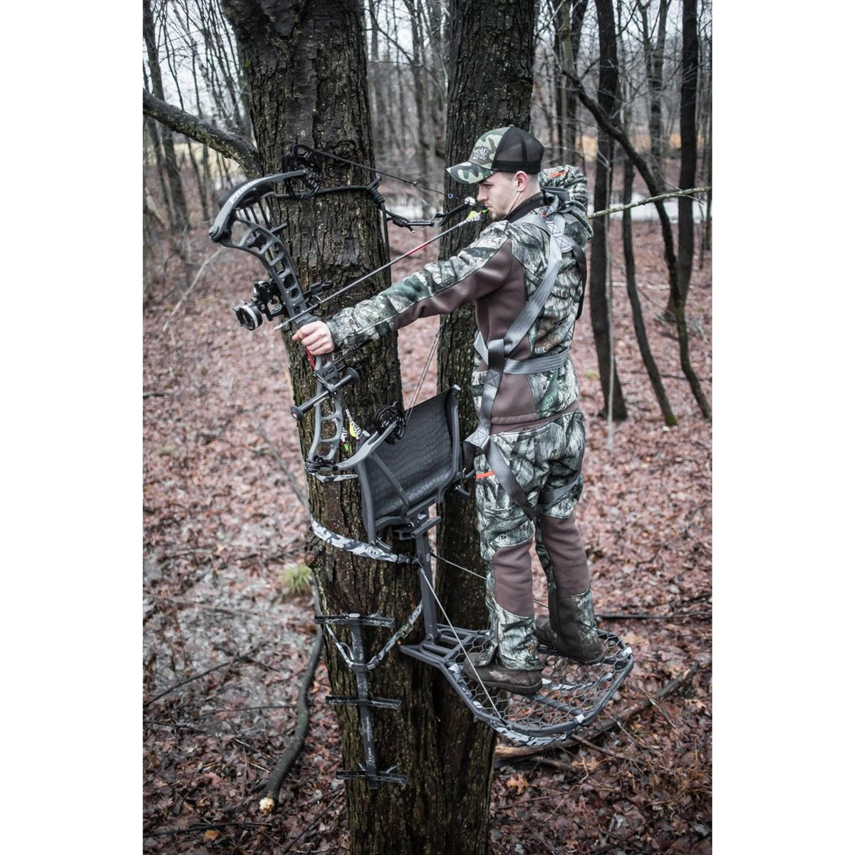 Hunting Tree Stand with MeshComfort Seat B6024