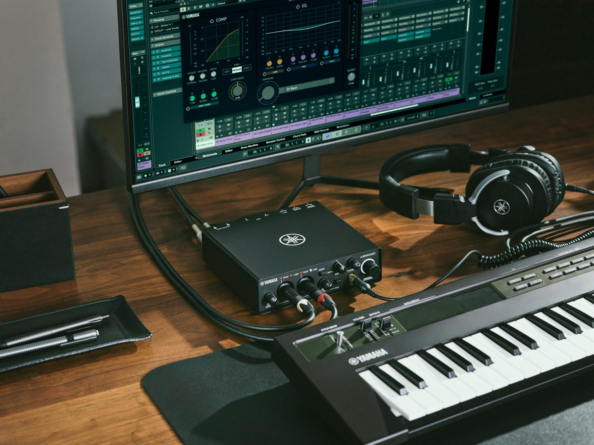 2-in/2-out USB-C Audio/MIDI Interface with 32-bit/192kHz Support, Black L92029